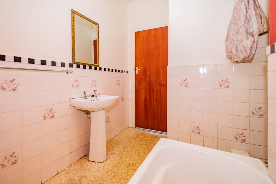 3 Bedroom Property for Sale in St Dumas Western Cape